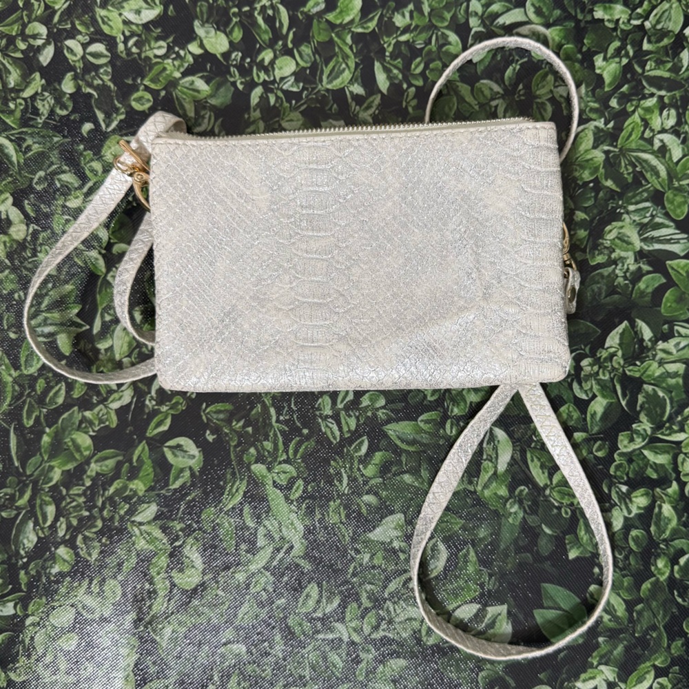 Caroline Hill Silver Cream Animal Print Snakeskin Textured Small Crossbody Bag